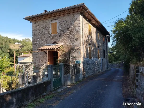 Maison en pierre