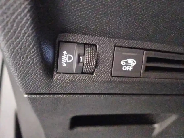 Peugeot 5008 hybrid 136 e-dcs6 — photo 63
