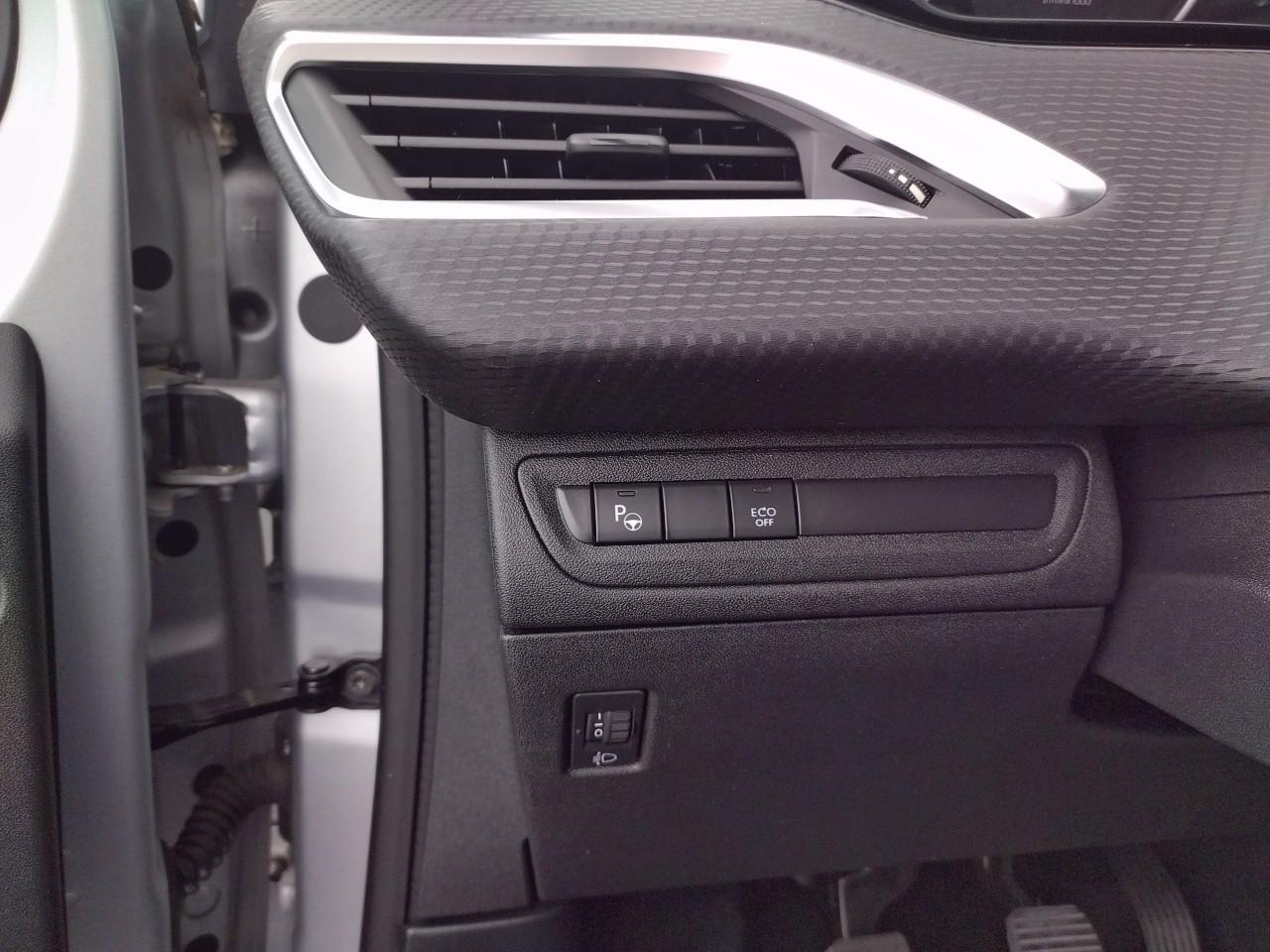 Peugeot 208 puretech 82ch s&s bvm5 tech edition — photo 22