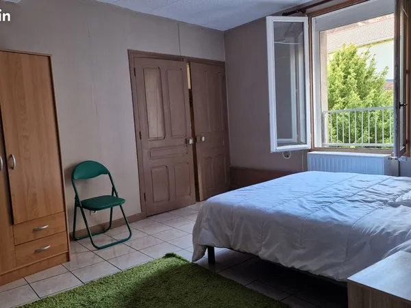 POLIGNY CENTRE-VILLE - IMMEUBLE 2 APPARTEMENTS - 74,17 m² - INVESTISSEUR