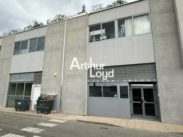 Local d'activité 500 m²