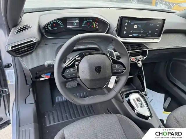 Peugeot 2008 hybrid 145 e-dcs6 — photo 33