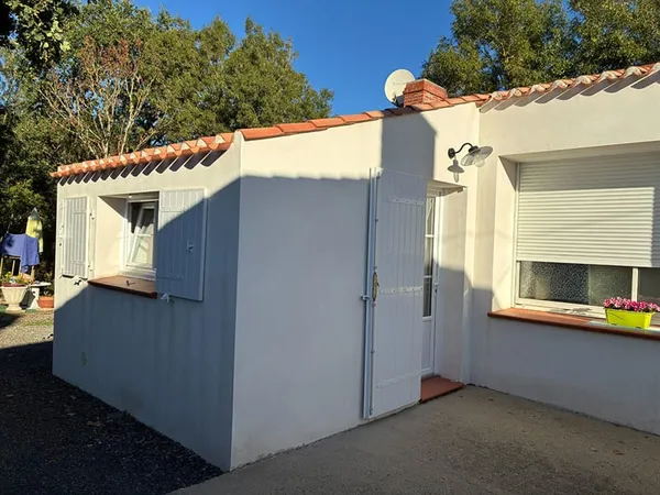 AU CALME, MAISON T2 rénovée