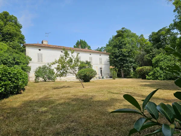 Maison et villa de prestige Vente Saint-Pierre-La-Noue 10p 292m² 498000€