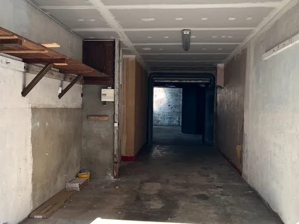 Grand garage 86 m² - secteur central Villeurbanne République - pour plusieurs véhicules
