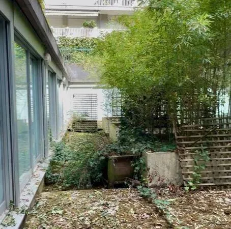 Local 630 m²