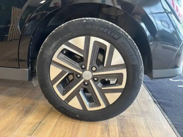 Hyundai Kona electrique 64 kwh - 204 ch — photo 18