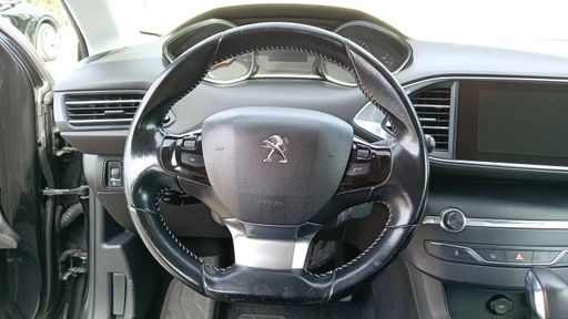 Peugeot 308 1.6 BlueHDi 120 EAT6 - Active – 2018 – 136051 km – Diesel – Boîte Automatique — photo 27