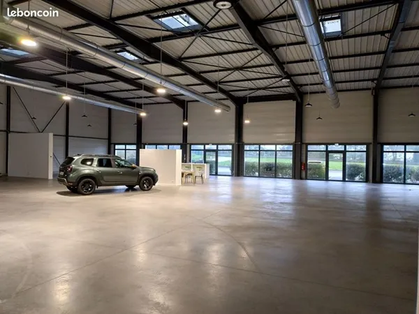 Local commercial 690 m² LIMOGES