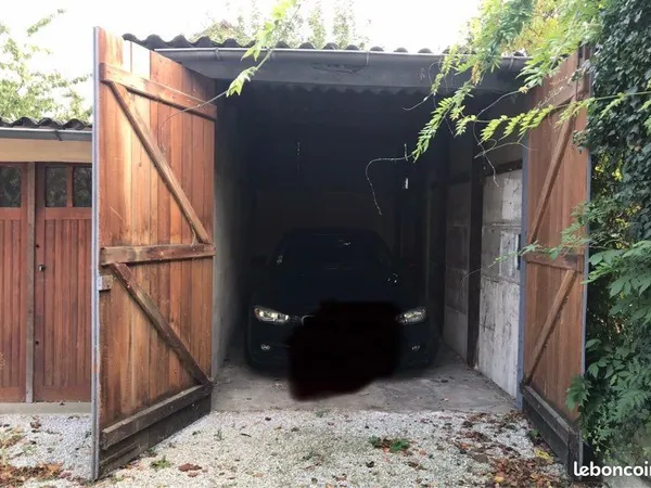 Garage sécurisé/ hangar 14m2 à vendre