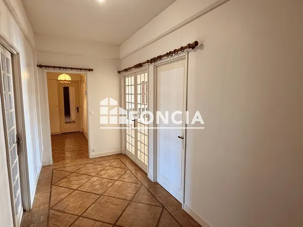 Grand appartement dans le centre ville de BERGERAC