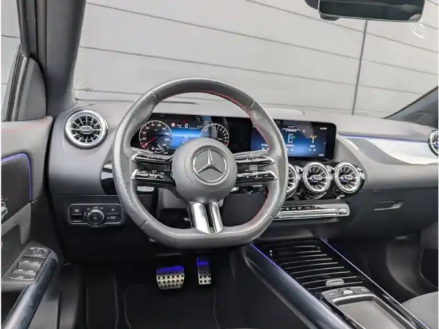 Mercedes Gla 250 e — photo 11