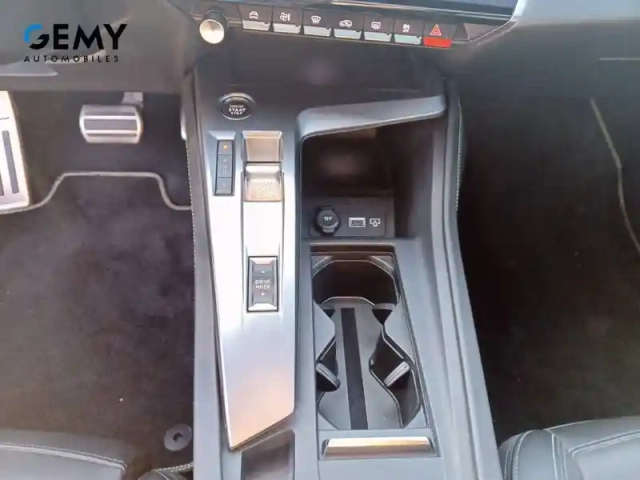 Peugeot 408 phev 225 e-eat8 — photo 14
