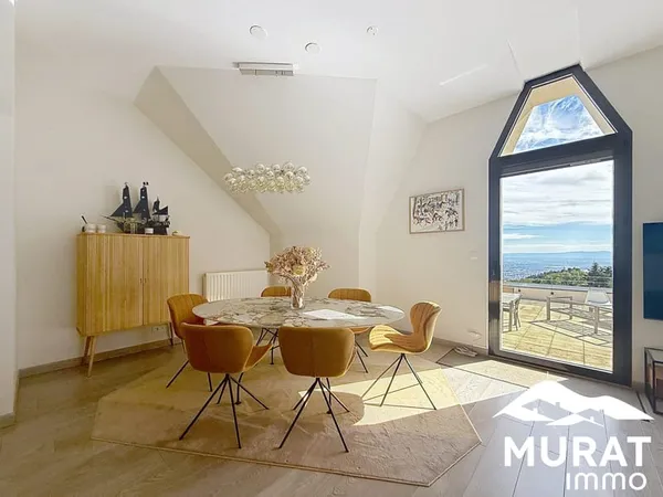 Appartement 135 m² avec vastes terrasses face au Golf de Royat