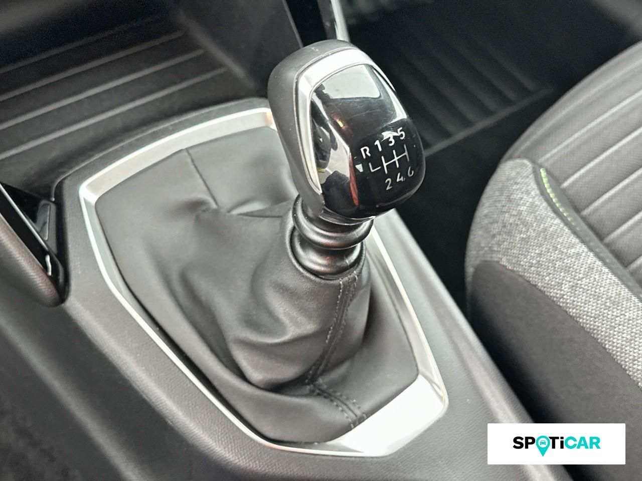 Peugeot 208 1.2 puretech 100ch s&s active — photo 14