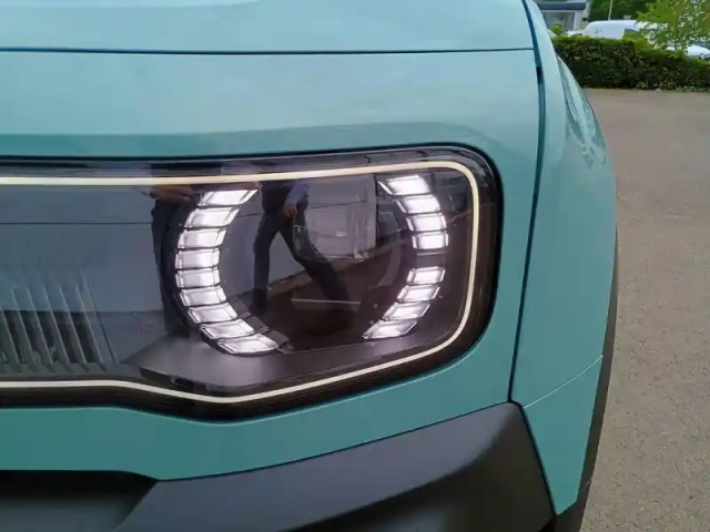 Renault 4 renault  e-tech electrique 150 ch autonomie confort — photo 16