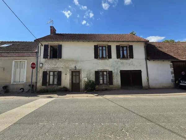 SERVILLY MAISON DE BOURG À RÉNOVER
