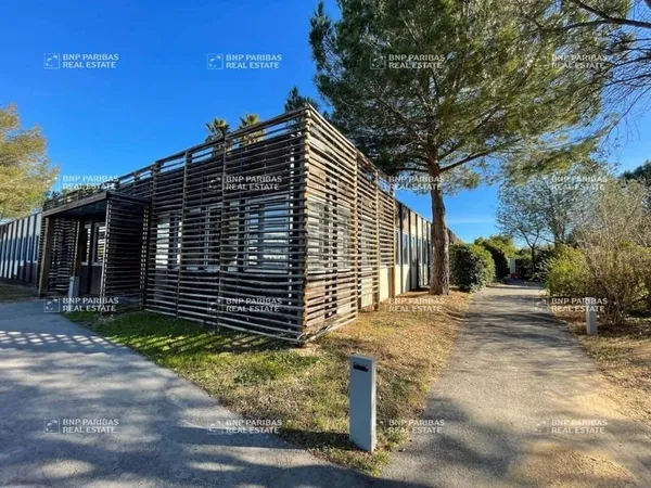 Bureaux 283 m²