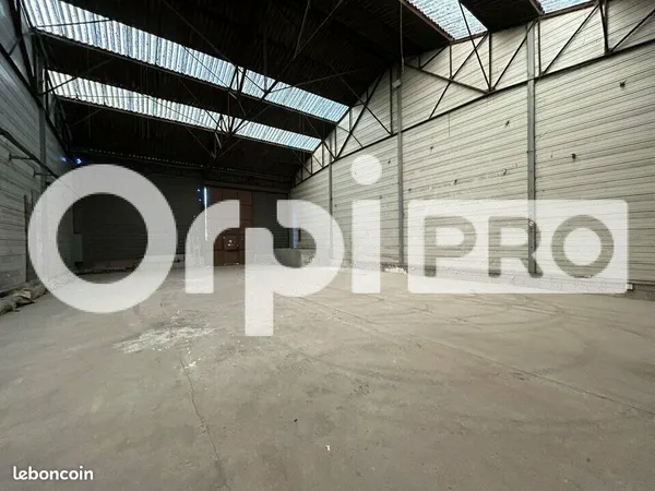 Local d'activité 342 m²