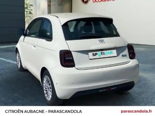 Fiat 500 e 118ch pack confort my23 — photo 22