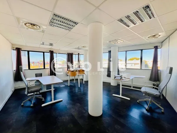 Bureaux 60 m²