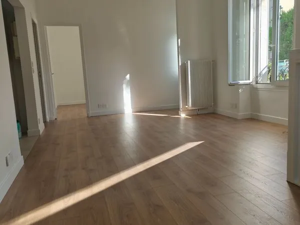 Appartement 3 pièces 60m2 rdc