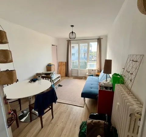 Appartement T3 54m2 proche haras