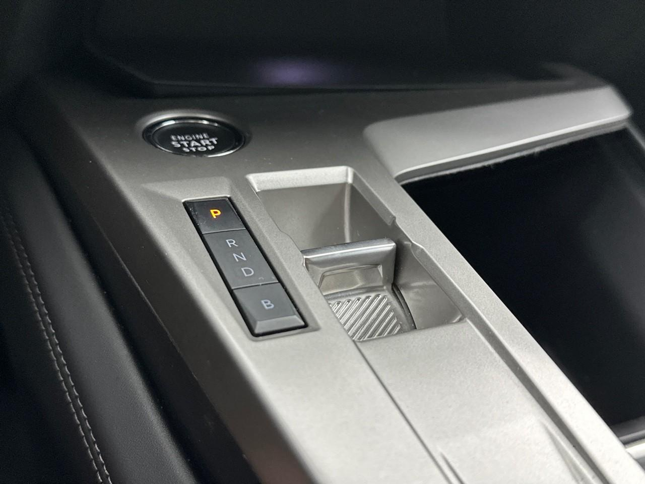 Peugeot 308 phev 180 e-eat8 allure — photo 28