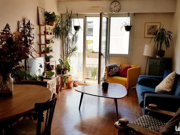 T3 meublé de 62 m² avec balcons - en face de la gare Lyon Part-Dieu