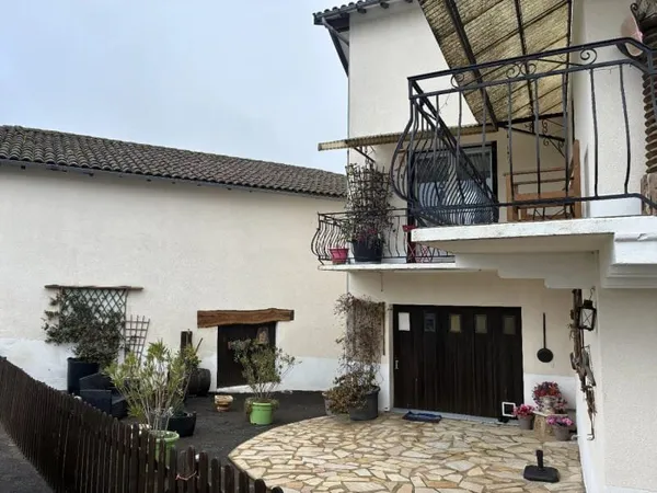 Maison 9 pièces 200 m²