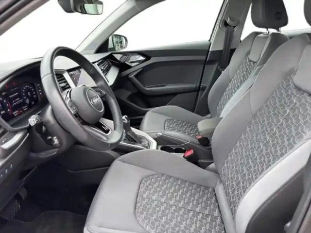 Audi A1 sportback 30 tfsi 110ch advanced s tronic 7 — photo 22