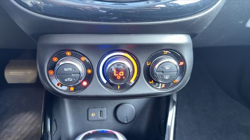 Opel Adam 1.4 Twinport 87 Easytronic - Glam – 2016 – 55289 km – Essence – Boîte Automatique — photo 14