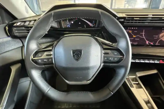 Peugeot 408 puretech 130 ch s&amp;s eat8 — photo 17