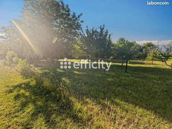 Terrain 1 522 m² Montils
