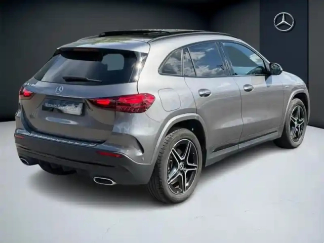 Mercedes Gla 250 e hybrid eq amg line — photo 25
