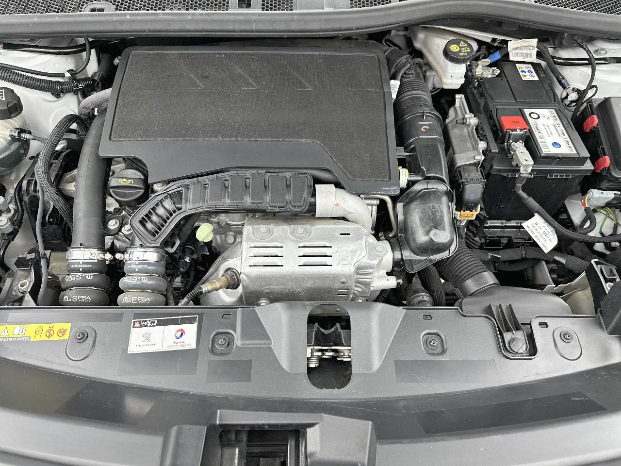 Peugeot 2008 puretech 100 s&s bvm6 active — photo 13