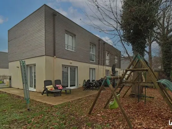Maison 4 pièces de 83 m² à Orléans