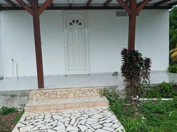 Location F1 Sainte-Anne (Guadeloupe)