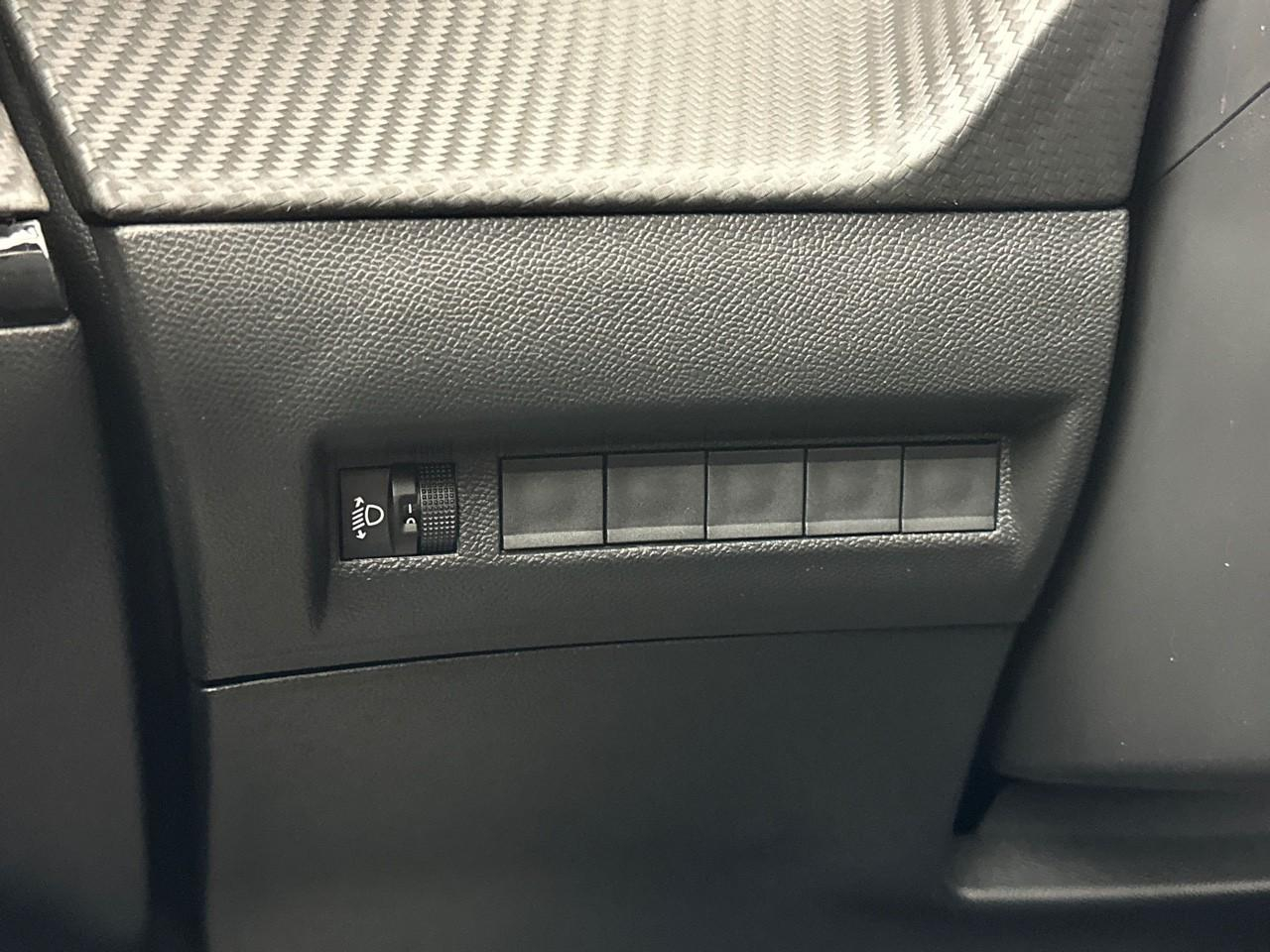 Peugeot 2008 100 s&s bvm6 style — photo 16