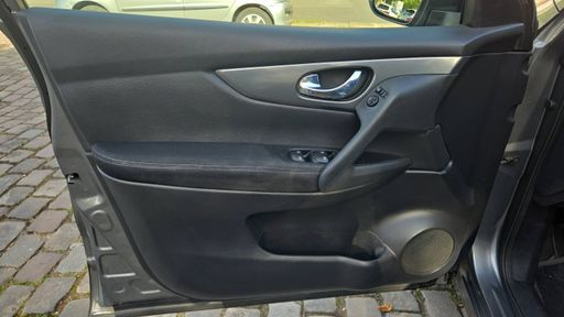 Nissan Qashqai 1.2 DIG-T 115 - N-Connecta – 2018 – 82560 km – Essence – Boîte Manuelle — photo 49