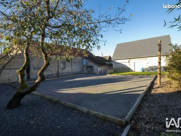 Murs commerciaux 206 m² HERBAULT