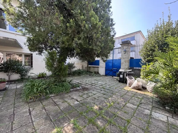 Maison 9 pièces 228 m²