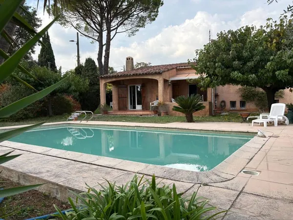 Villa 5 pièces 138 m²