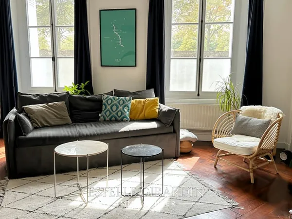 Nantes centre - Appartement de caractère de 97 m² avec garage et cave voûtée