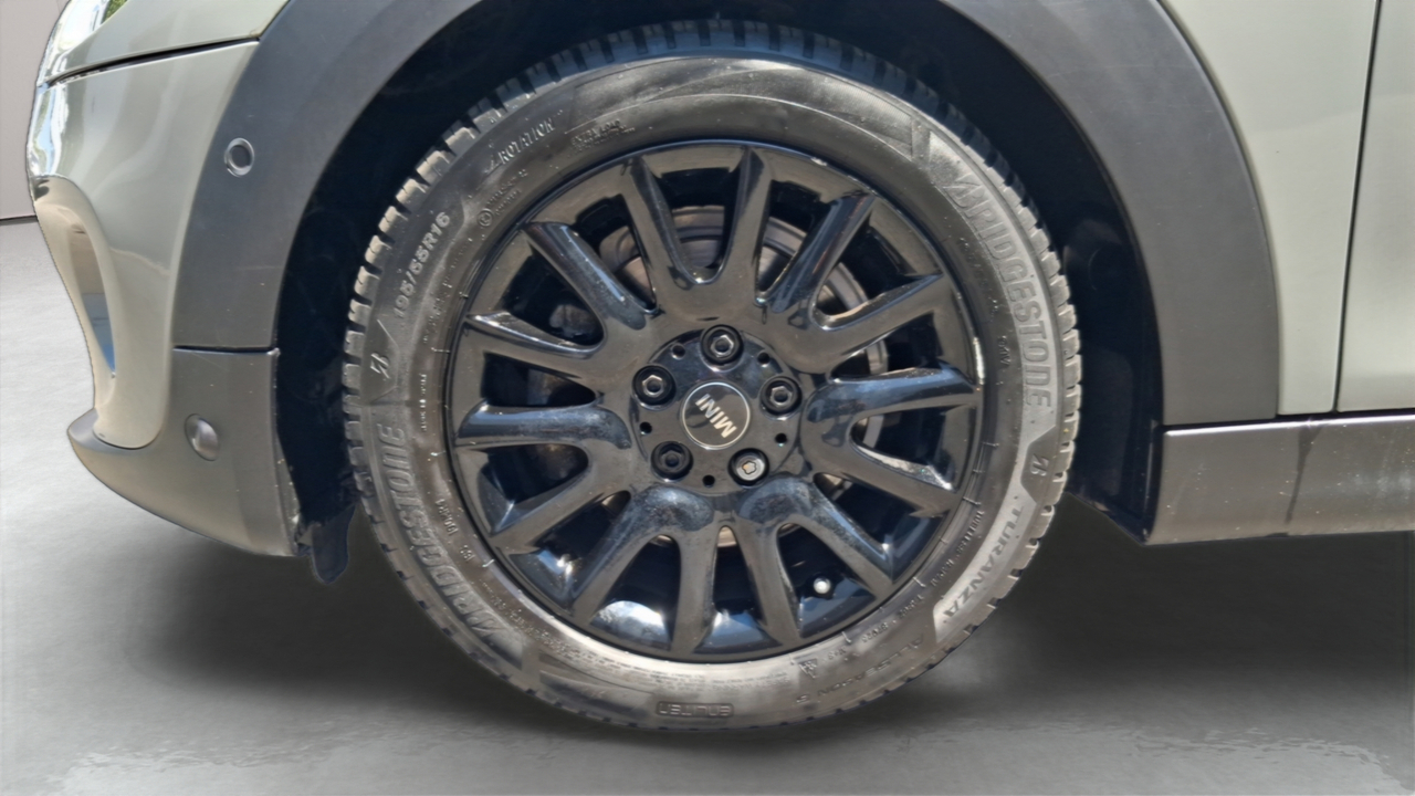 Mini Hatch 5 Portes Cooper 136 ch BVA7 — photo 14