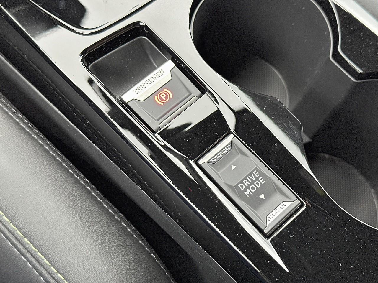 Peugeot 2008 puretech 130 s&s eat8 gt — photo 31
