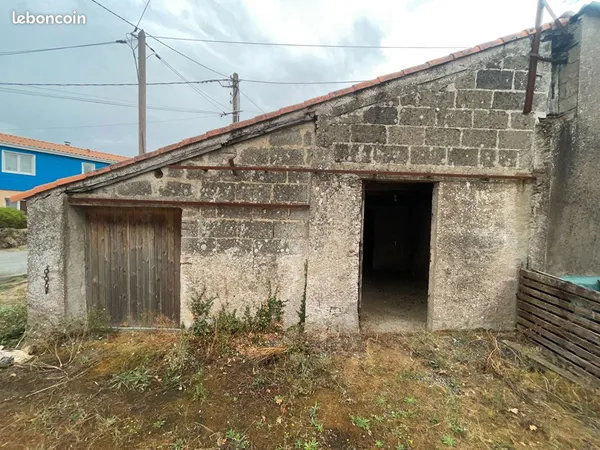 Parking/box 44 m² SAINT PHILBERT DE GRAND LIEU