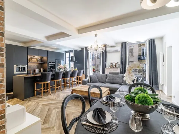 Quartier WILSON - 4 PIÈCES 103 M² RÉNOVÉ - 3 CHAMBRES - 2 BALCONS