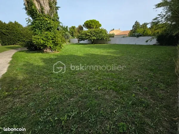 Terrain 764 m² Port De Bouc