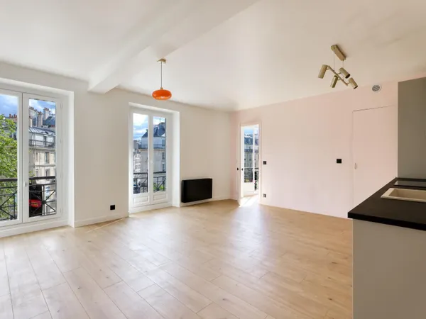 Magnifique 2 pièces + bureau de 51 m² - Entièrement refait à neuf - Vue dégagée sur les toits de Par
